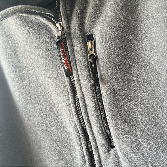 L.L. Bean fleece vest - Picture 2 of 4
